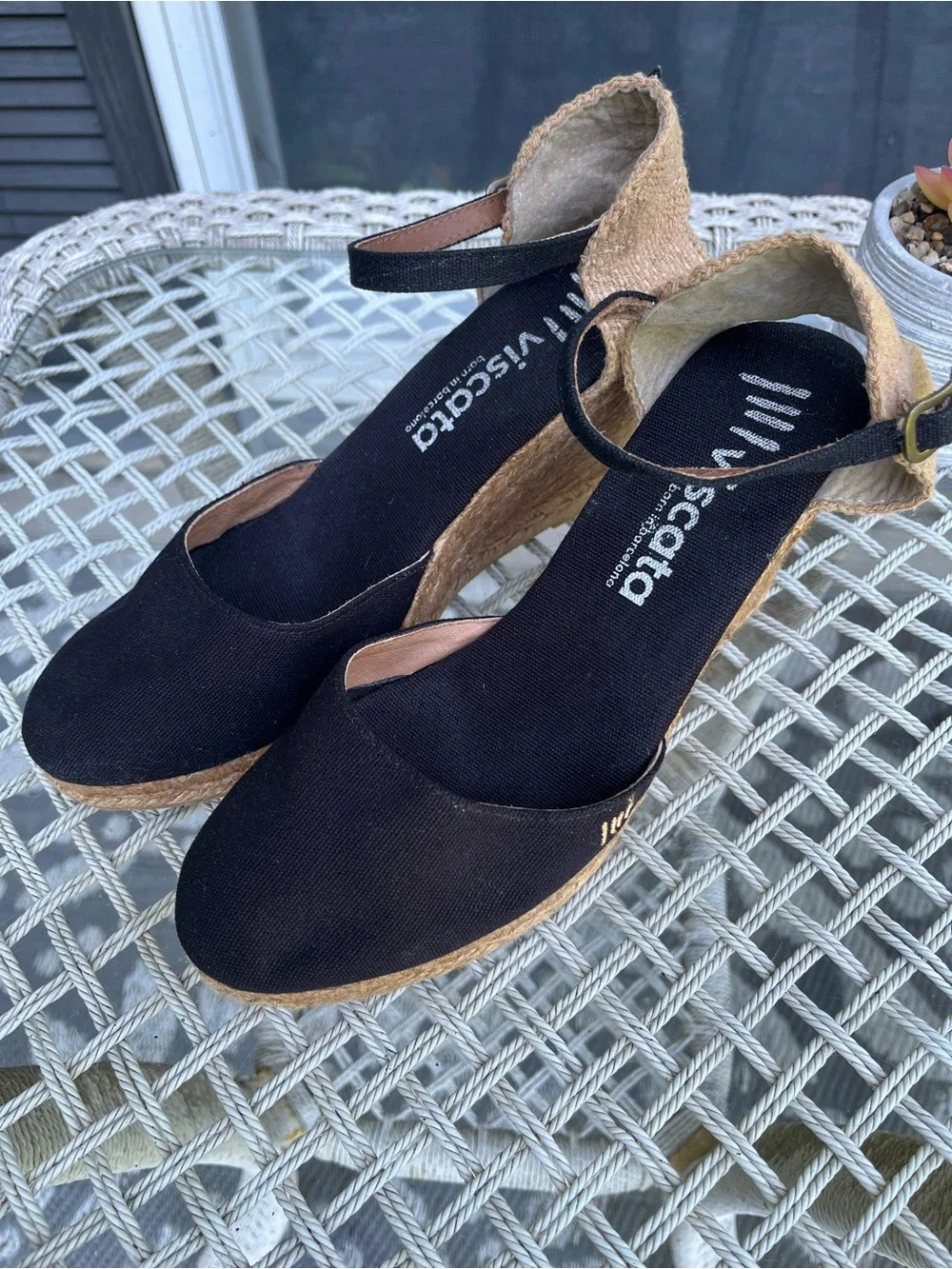 Viscata Barcelona Woman’s Black Canvas And Jute Espadrille Wedge Heels Sz 39